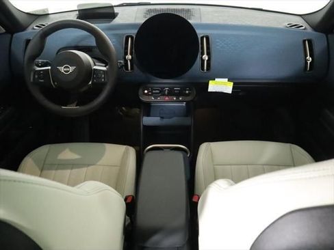 New 2025 MINI Cooper Countryman SE w/ Comfort Package Max image 11