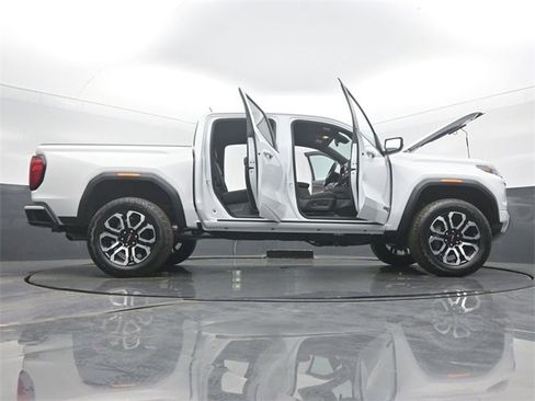 New 2026 GMC Canyon AT4 w/ AT4 Premium Package image 61