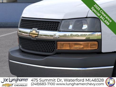 New 2025 Chevrolet Express 2500 w/ Enhanced Convenience Package image 15