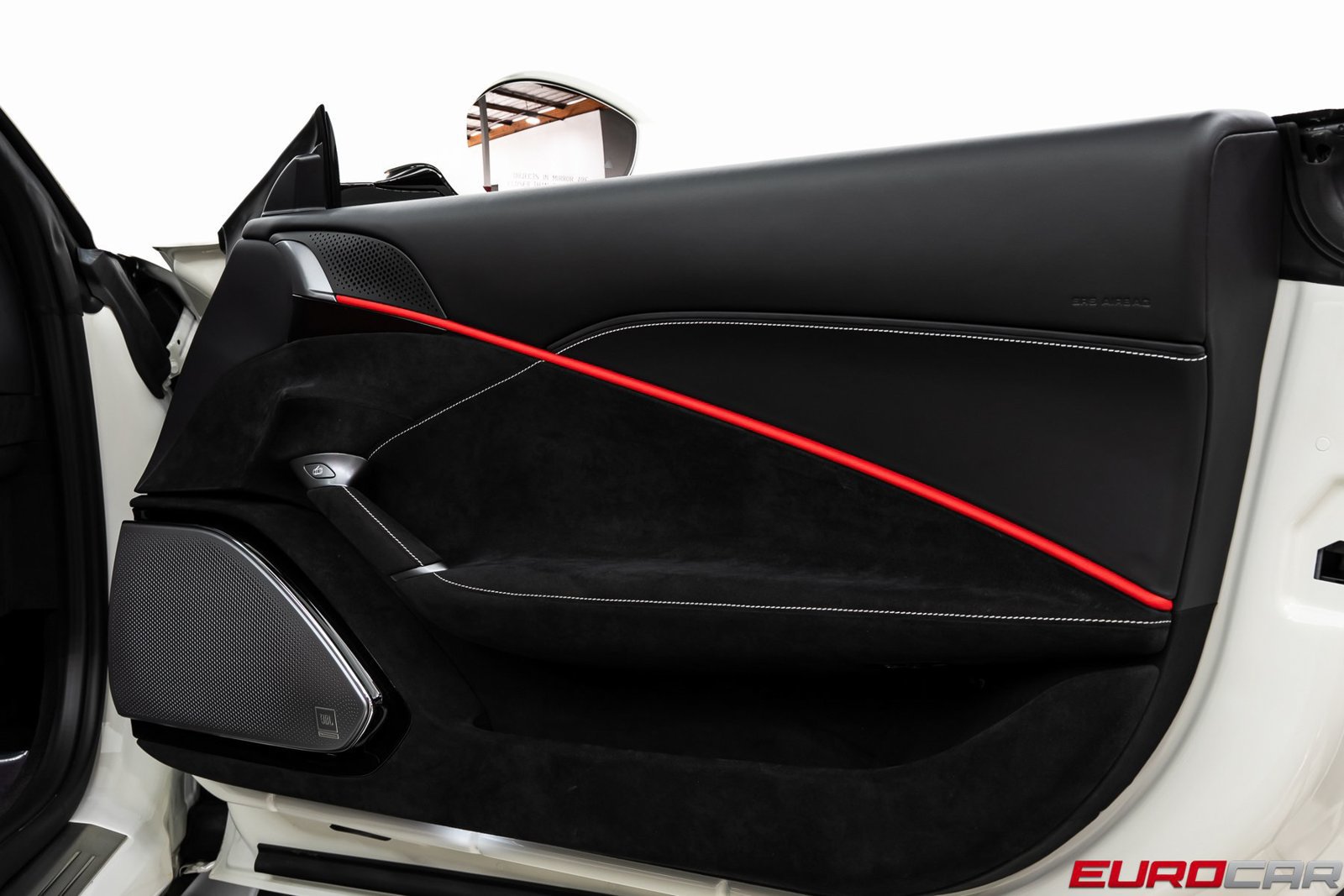 Used 2025 Ferrari Roma Spider RWD image 27