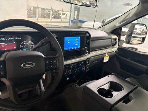 New 2026 Ford F350 XLT w/ 360-Degree Camera Package AWD/4WD image 11
