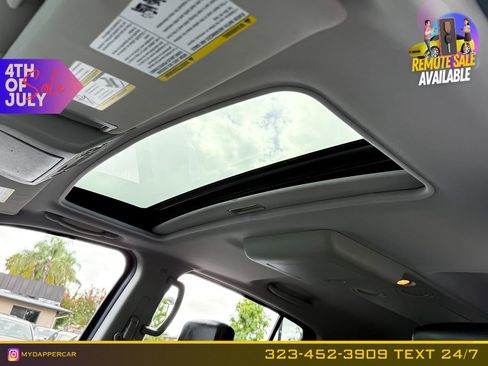 Used 2004 INFINITI QX56 2WD w/ Smart Vision Pkg image 12