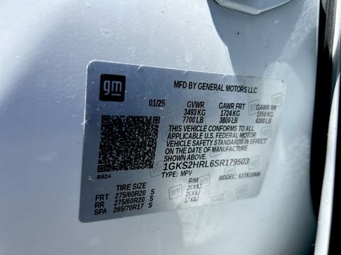 Used 2025 GMC Yukon XL AT4 w/ AT4 Premium Package AWD/4WD image 28