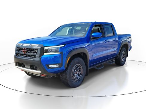 Used 2025 Nissan Frontier PRO-4X w/ Pro Premium Package image 2