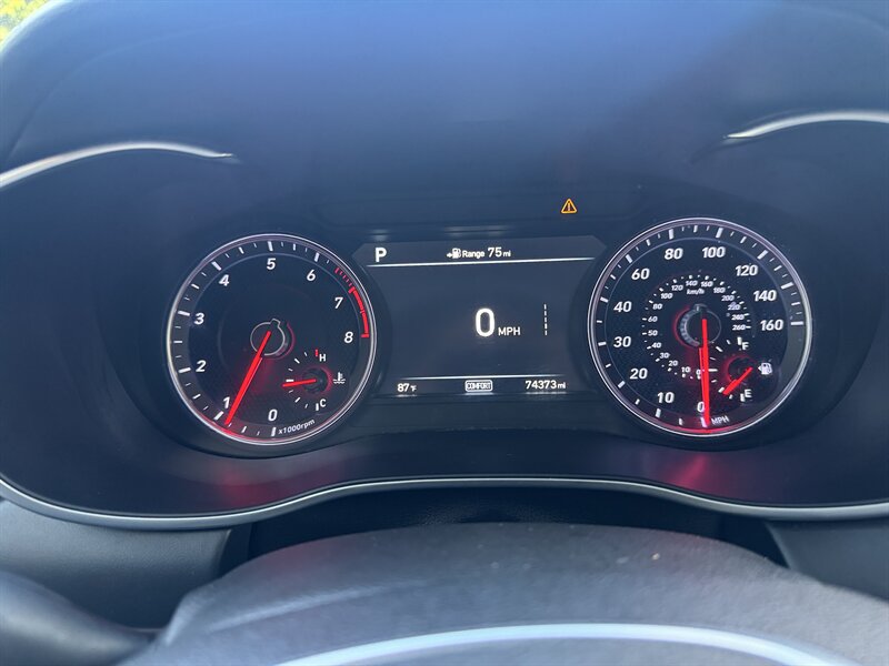 Used 2019 Genesis G70 2.0T Advanced RWD image 43