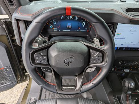 Used 2025 Ford Bronco Raptor AWD/4WD image 22