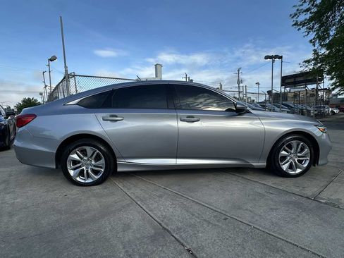Used 2019 Honda Accord LX image 4