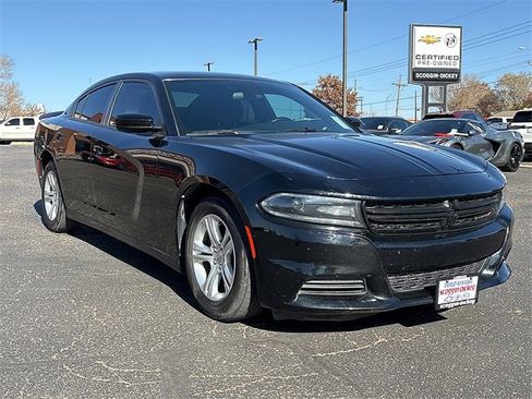 Used 2020 Dodge Charger SXT image 6