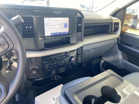 New 2026 Ford F550 4x4 Regular Cab Super Duty image 31