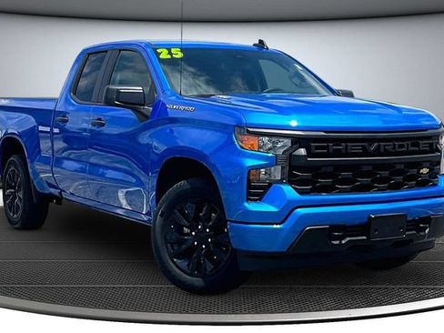Used 2025 Chevrolet Silverado 1500 Custom AWD/4WD image 3