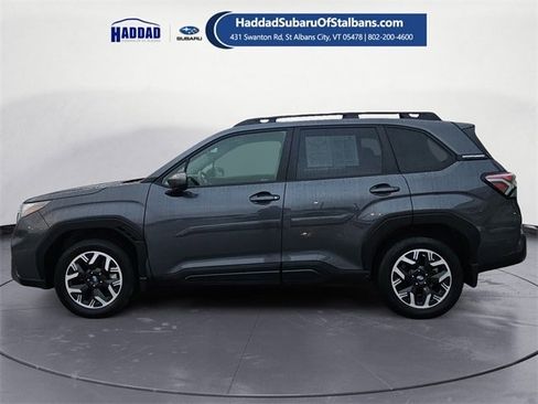 Certified 2025 Subaru Forester Premium image 2