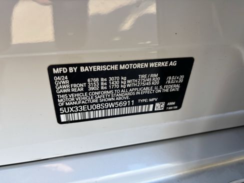 Certified 2025 BMW X5 M60i image 37