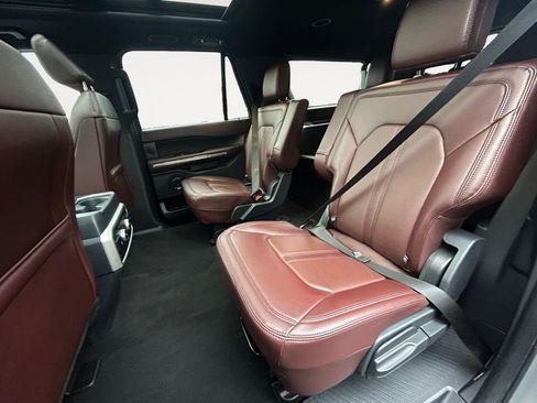 Used 2024 Ford Expedition Max Limited image 11