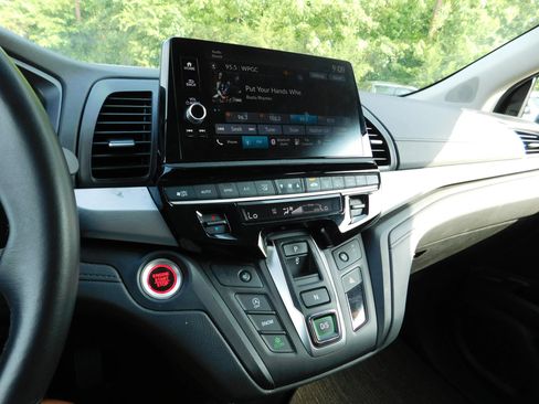 Used 2025 Honda Odyssey EX-L image 20