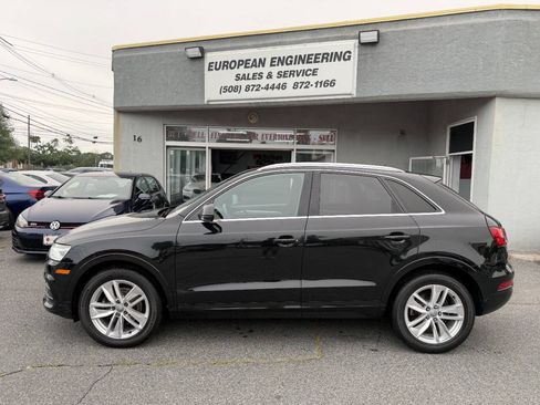 Used 2017 Audi Q3 2.0T Premium Plus w/ Premium Plus Package AWD/4WD image 4