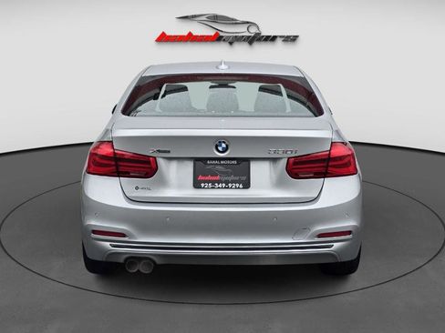 Used 2017 BMW 330i xDrive Sedan image 15