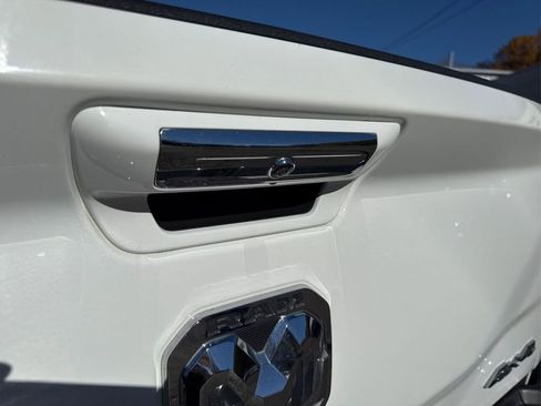 Used 2019 RAM 2500 Big Horn image 16