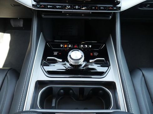 New 2026 Jeep Grand Wagoneer Limited w/ Premium Group II AWD/4WD image 18