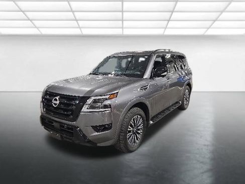 Used 2024 Nissan Armada SL w/ Midnight Edition Package AWD/4WD image 9