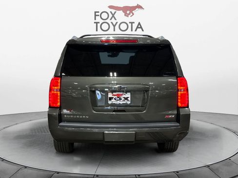 Used 2019 Chevrolet Suburban LT image 5