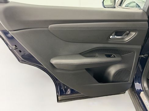 Used 2024 Nissan Ariya AWD image 27