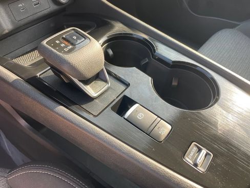 Used 2021 Nissan Rogue SV FWD image 24