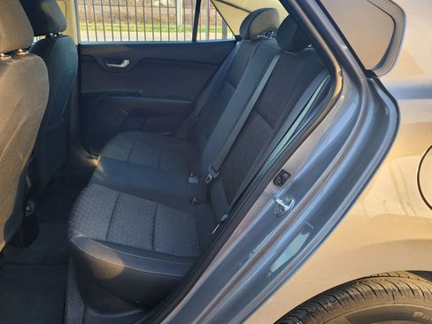 Used 2022 Kia Rio S image 19