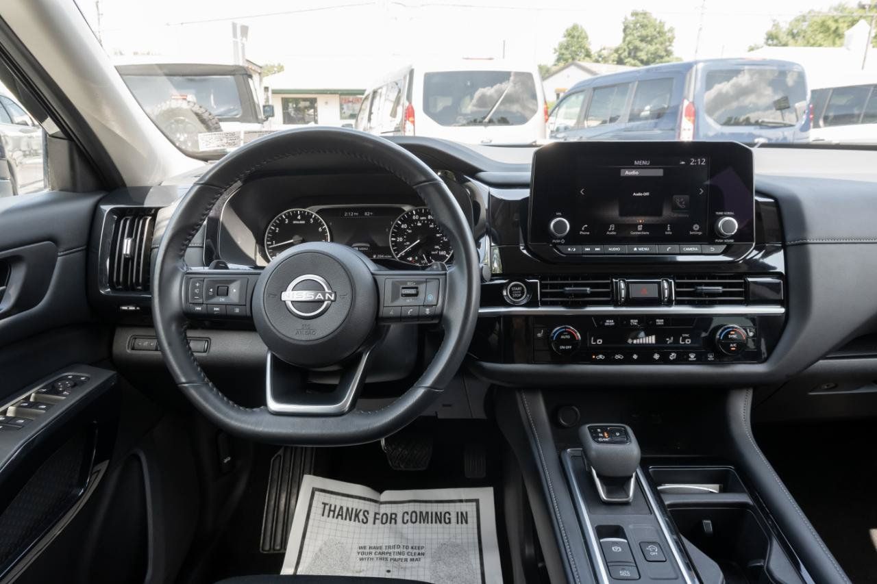 Used 2024 Nissan Pathfinder SV w/ Black Appearance Package AWD/4WD image 22