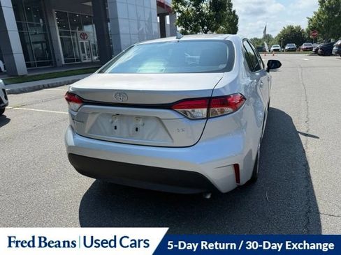Used 2026 Toyota Corolla LE FWD image 11