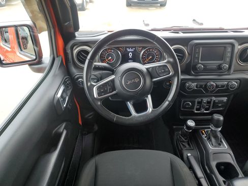 Used 2020 Jeep Gladiator Sport w/ Quick Order Package 24S AWD/4WD image 18