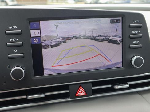 New 2026 Hyundai Elantra SEL Sport FWD image 4
