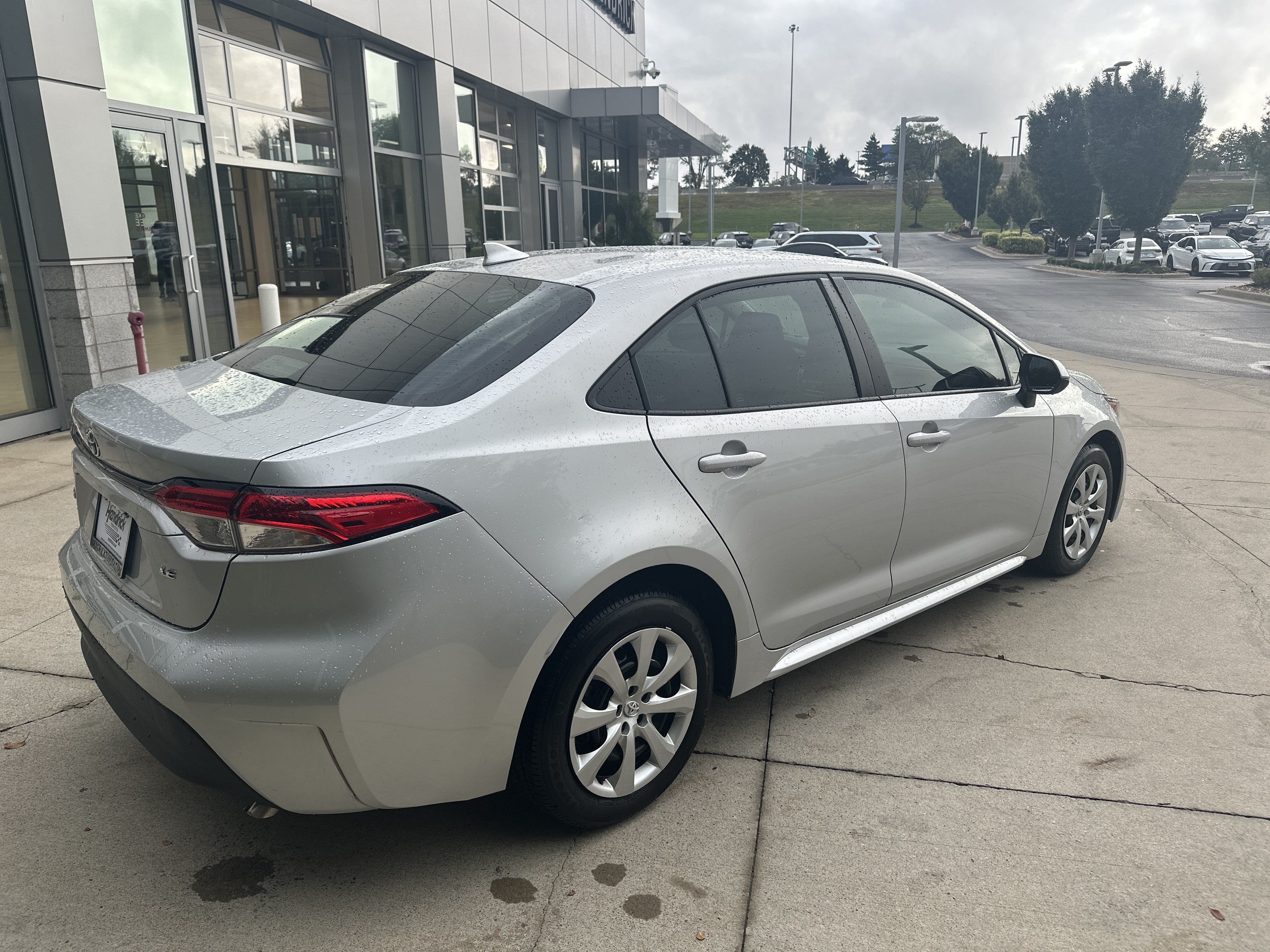 Used 2026 Toyota Corolla LE FWD image 6