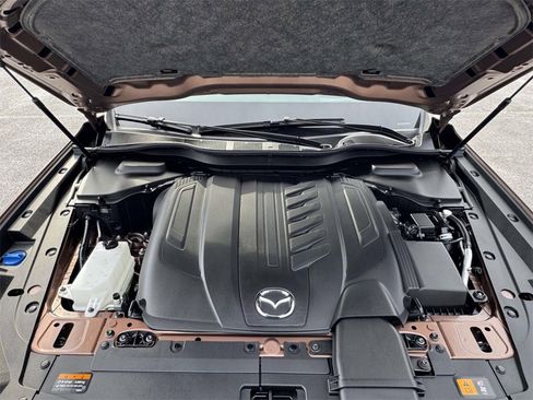 Used 2025 MAZDA CX-70 3.3 Turbo S w/ Premium Package image 13