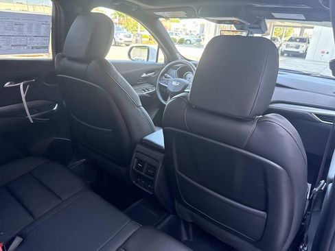 Used 2023 Cadillac XT4 Premium Luxury w/ Enhanced Visibility Package AWD/4WD image 25