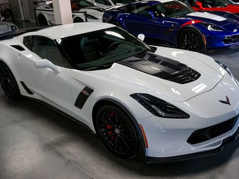 Used 2019 Chevrolet Corvette Z06 w/ Z07 Performance Package image 63