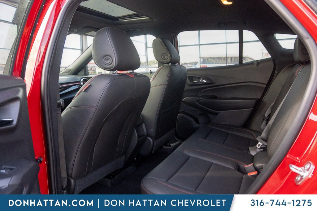 New 2026 Chevrolet Trax RS w/ Sunroof Package FWD image 21