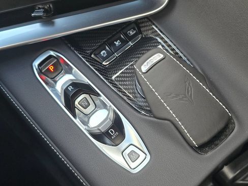 Used 2025 Chevrolet Corvette Stingray Preferred Conv w/ Z51 Performance Package RWD image 27