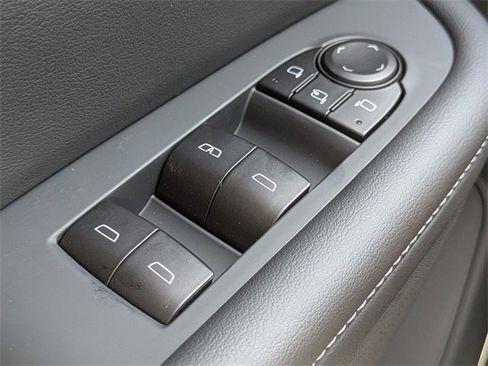 New 2025 Buick Enclave Preferred w/ Power Package image 29