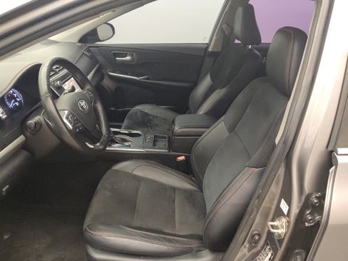 Used 2017 Toyota Camry XSE image 17