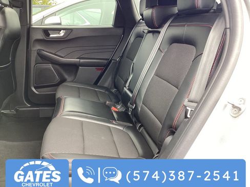 Used 2024 Ford Escape ST-Line image 18