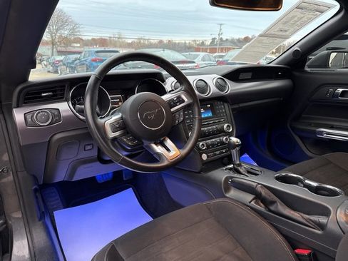 Used 2015 Ford Mustang GT image 33