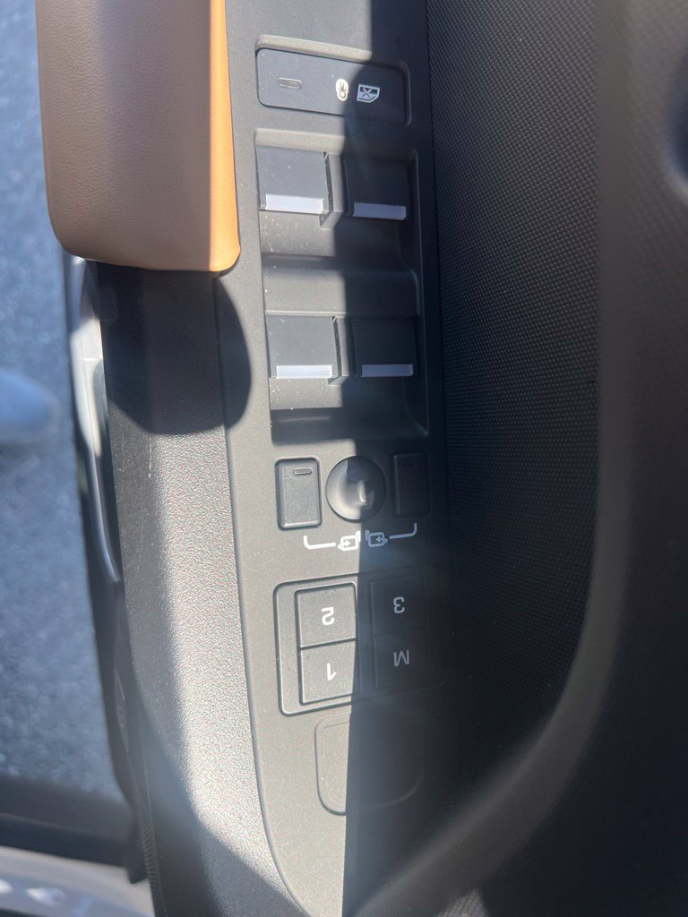 Used 2026 Land Rover Defender 130 X AWD/4WD image 14
