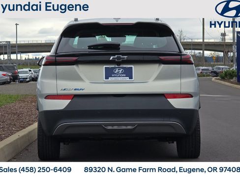 Used 2023 Chevrolet Bolt EUV Premier w/ Super Cruise Package image 4