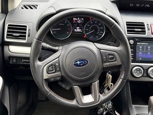 Used 2017 Subaru Crosstrek 2.0i Premium AWD/4WD image 34