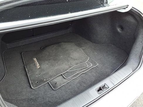 Used 2025 Nissan Sentra SV FWD image 22