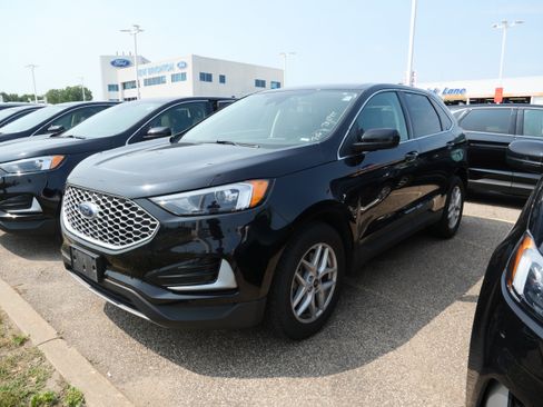 Used 2024 Ford Edge SEL AWD/4WD image 3
