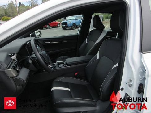 Certified 2025 Toyota Camry SE w/ Convenience Package image 27