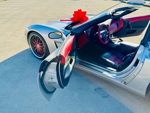 Used 2007 Chevrolet Corvette Coupe w/ Preferred Equipment Group image 31