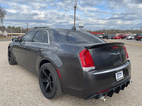 Used 2023 Chrysler 300 Touring image 6