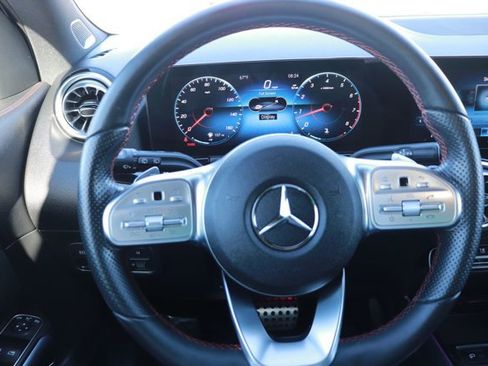 Used 2023 Mercedes-Benz GLA 250 image 18